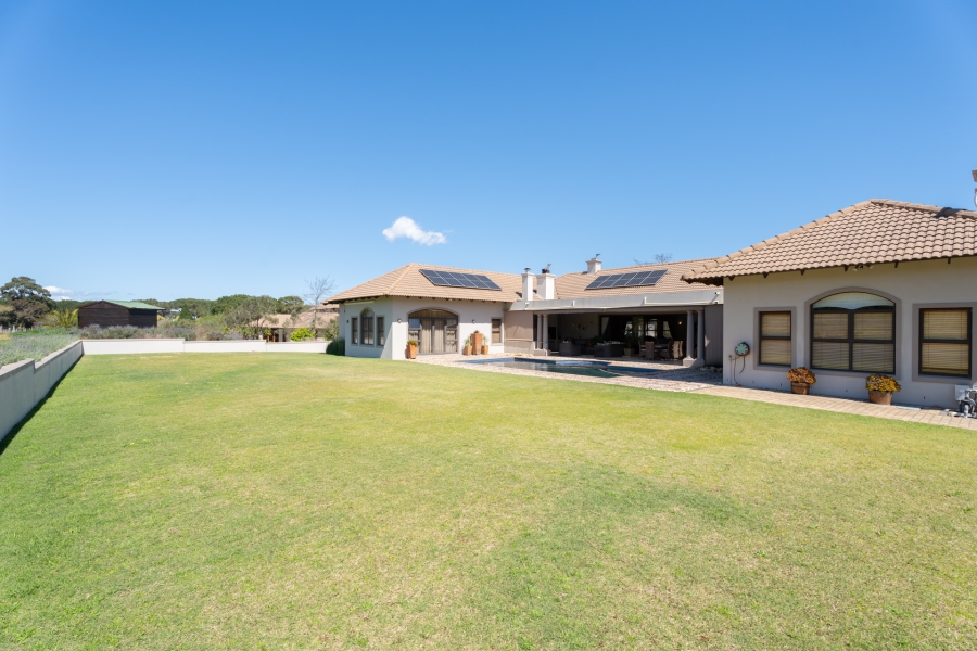 6 Bedroom Property for Sale in Klein Zevenwacht Western Cape